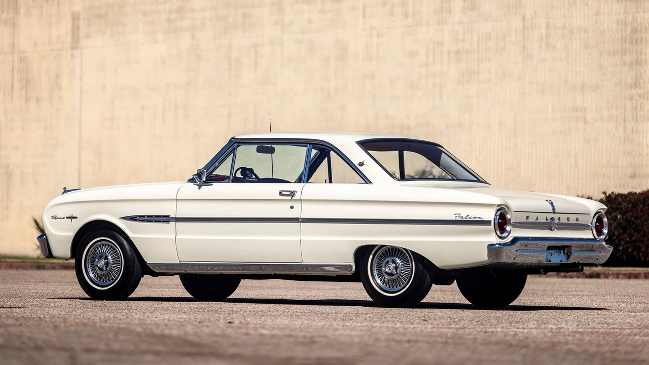 Ford Falcon 1st Gen - Image 9 of 31