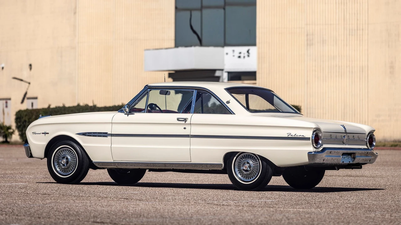 Ford Falcon 1st Gen - Image 15 of 31