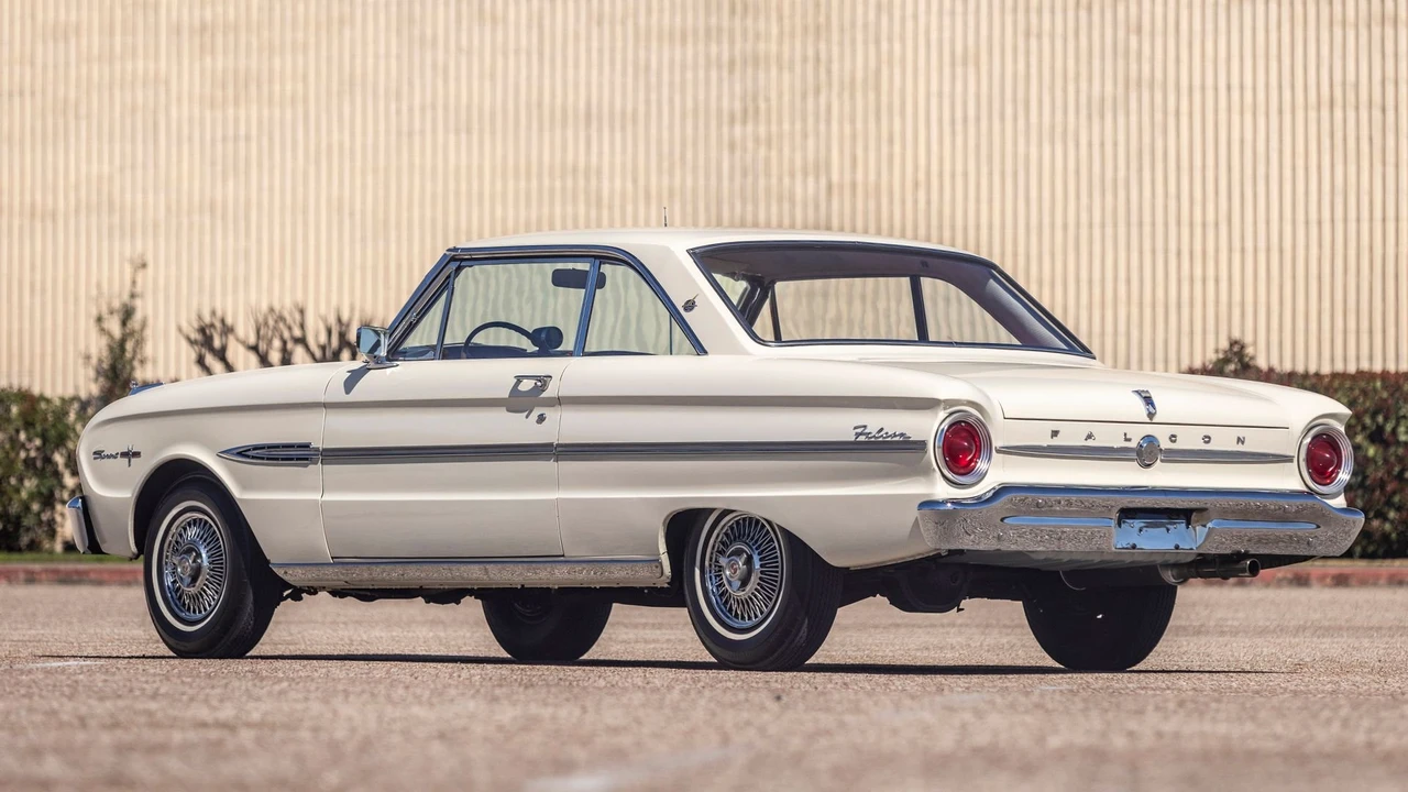 Ford Falcon 1st Gen - Image 4 of 31