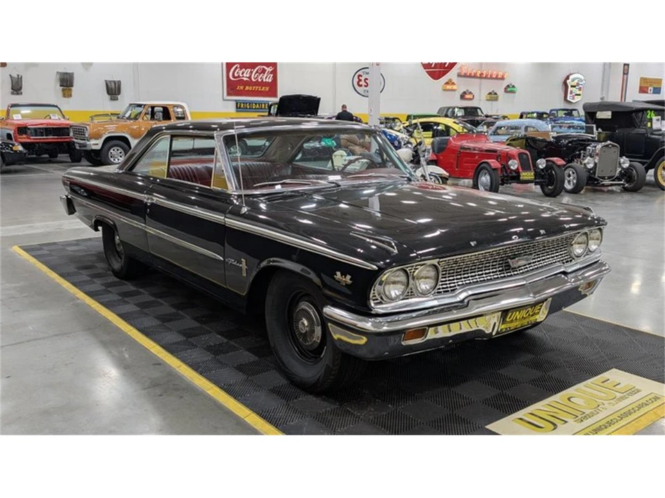 1963 Ford Galaxie 2nd Gen - Image 2 of 9