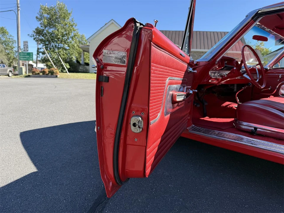 1963 Ford Galaxie 2nd Gen - Image 24 of 31