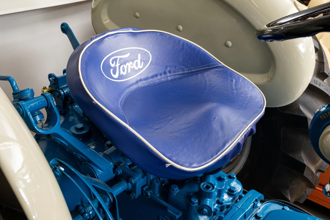 1963 Ford Tractor - Image 6 of 12