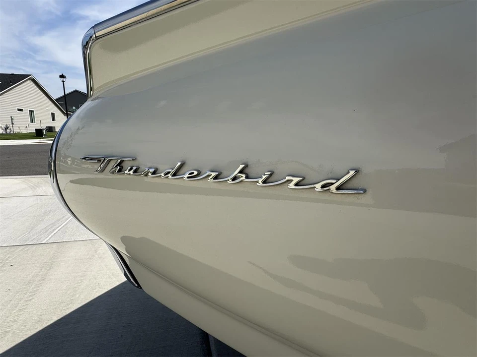 1963 Ford Thunderbird 3rd Gen - Image 9 of 19