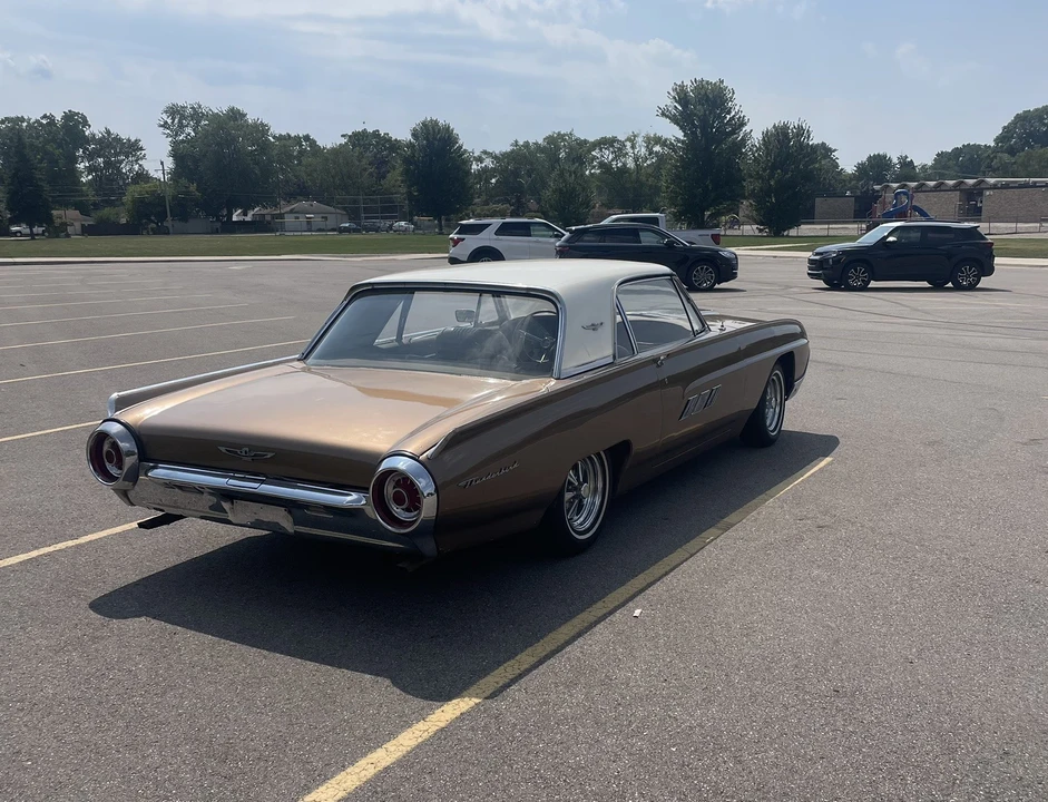 1963 Ford Thunderbird 3rd Gen - Image 4 of 14