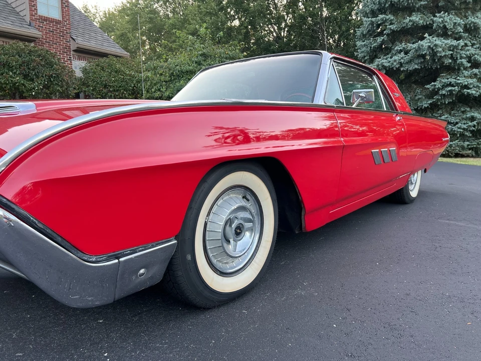 1963 Ford Thunderbird 3rd Gen - Image 9 of 28