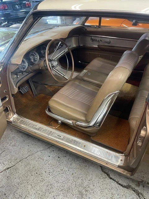 1963 Ford Thunderbird 3rd Gen - Image 9 of 14