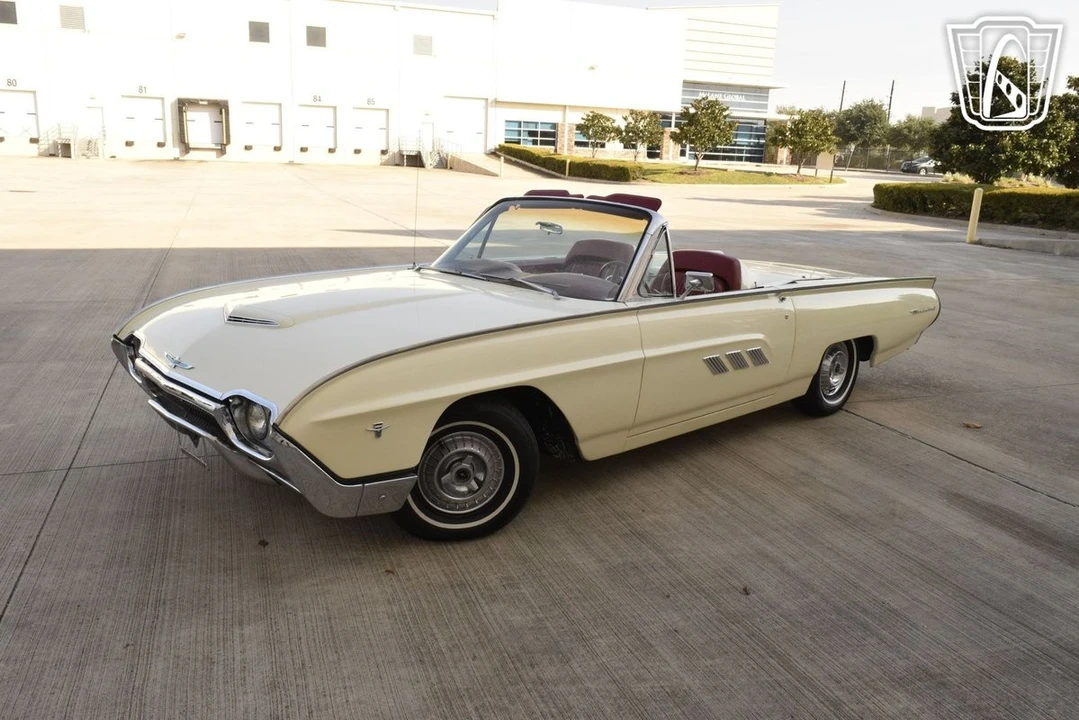 1963 Ford Thunderbird 3rd Gen - Image 3 of 31