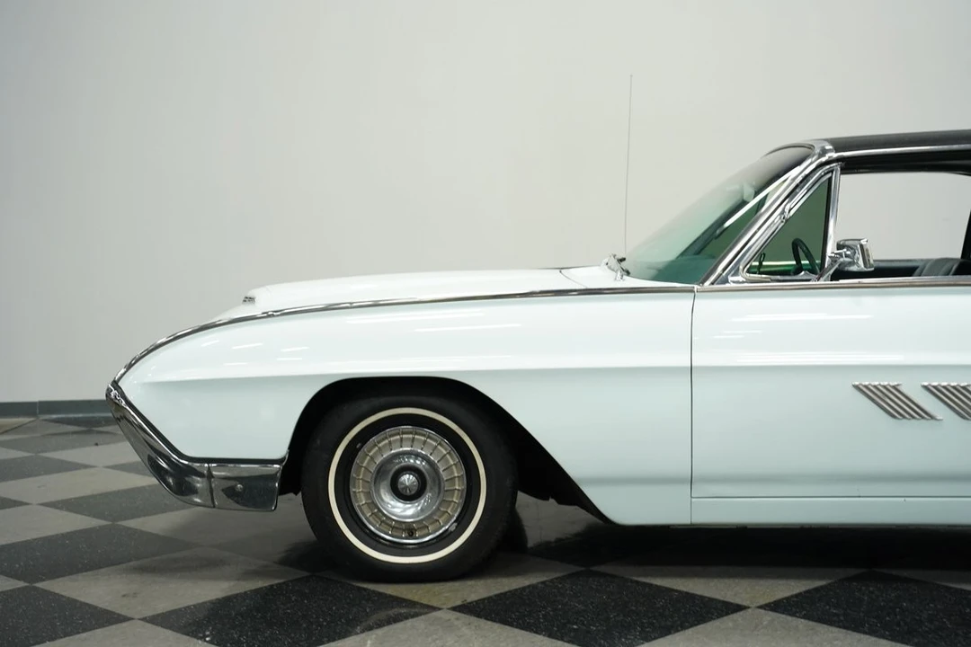 1963 Ford Thunderbird 3rd Gen - Image 23 of 31