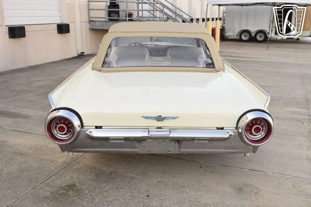 1963 Ford Thunderbird 3rd Gen - Image 13 of 31