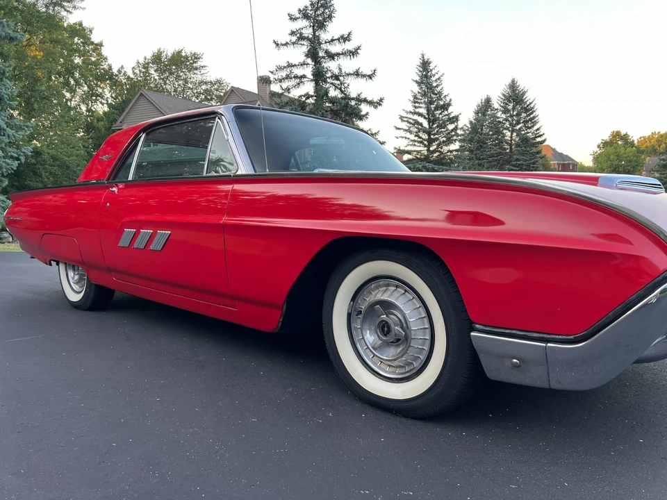 1963 Ford Thunderbird 3rd Gen - Image 12 of 28