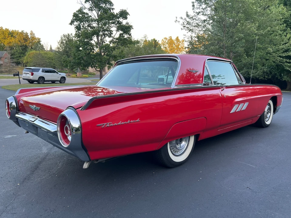 1963 Ford Thunderbird 3rd Gen - Image 5 of 28