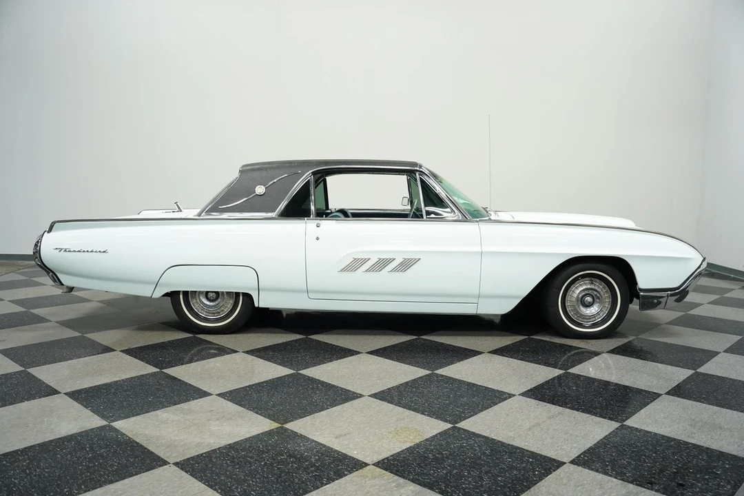 1963 Ford Thunderbird 3rd Gen - Image 15 of 31