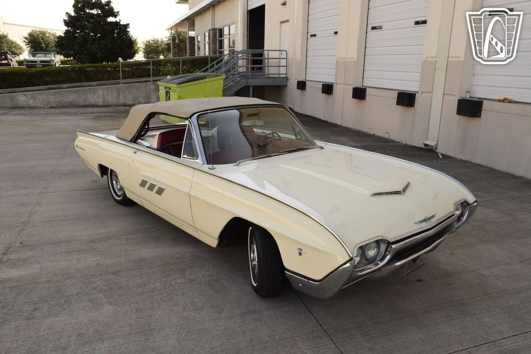 1963 Ford Thunderbird 3rd Gen - Image 21 of 31