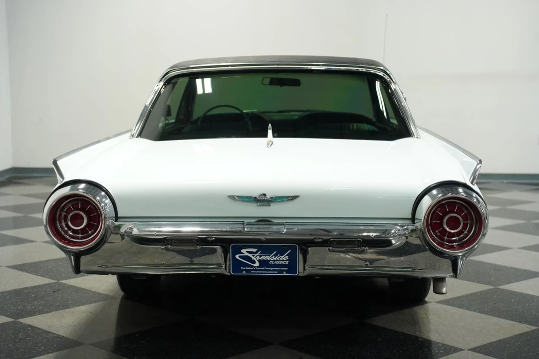1963 Ford Thunderbird 3rd Gen - Image 11 of 31