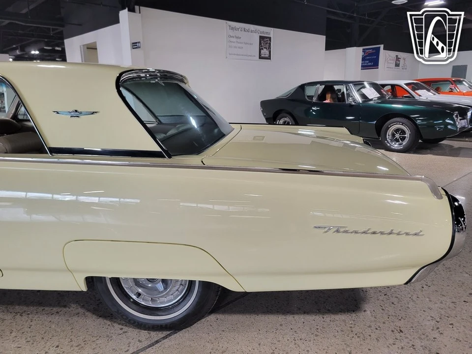 1963 Ford Thunderbird 3rd Gen - Image 11 of 12
