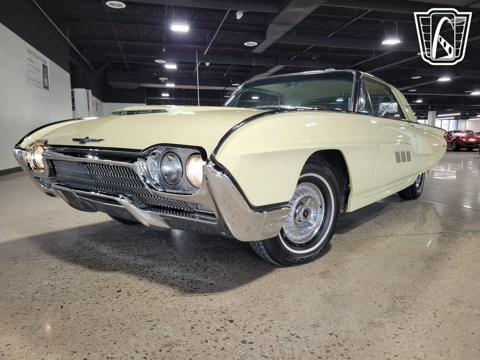 1963 Ford Thunderbird 3rd Gen - Image 3 of 21