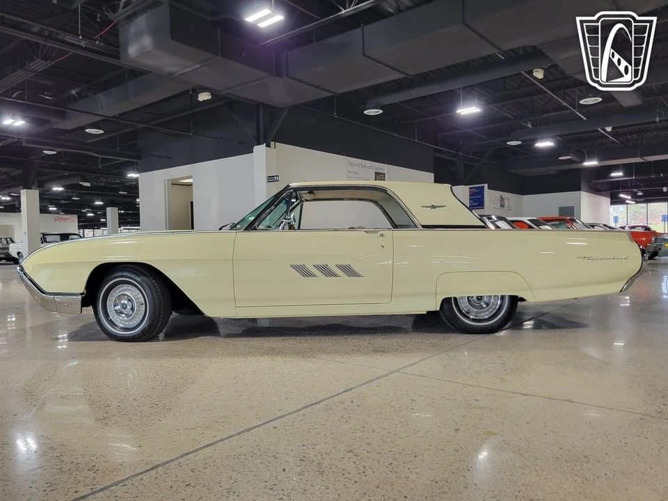 1963 Ford Thunderbird 3rd Gen - Image 6 of 12