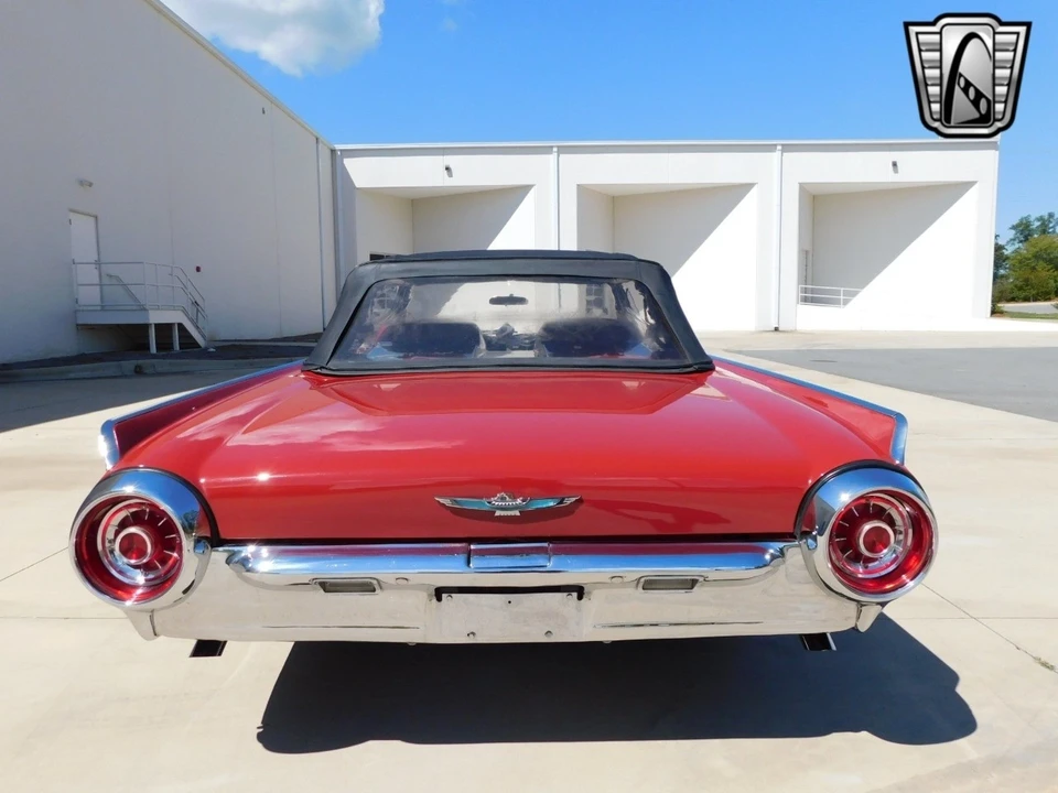 1963 Ford Thunderbird 3rd Gen - Image 11 of 12