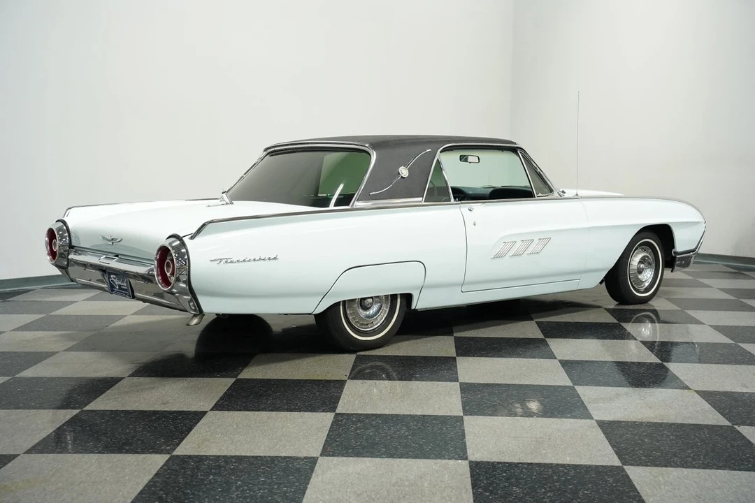 1963 Ford Thunderbird 3rd Gen - Image 13 of 31