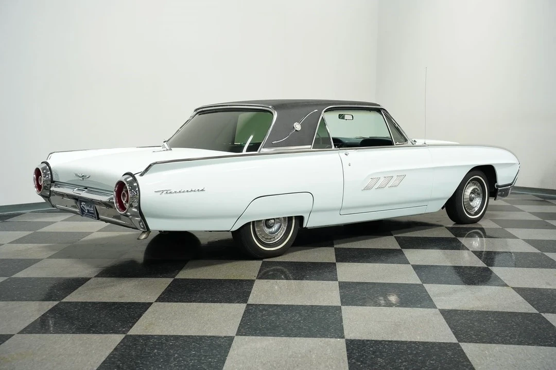1963 Ford Thunderbird 3rd Gen - Image 13 of 21