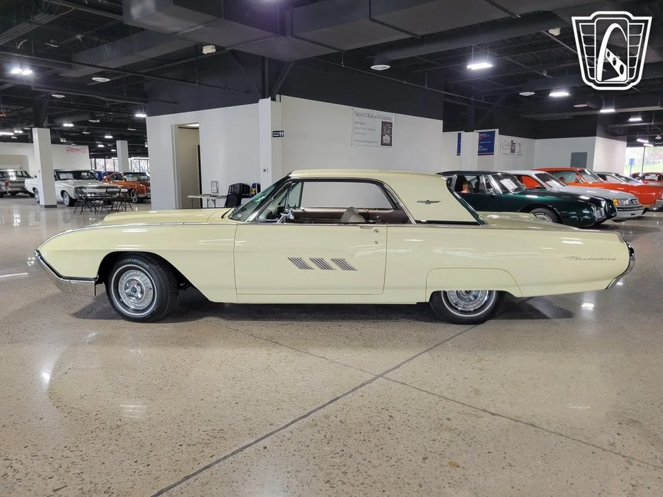 1963 Ford Thunderbird 3rd Gen - Image 7 of 12