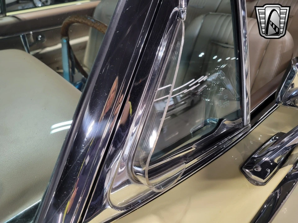1963 Ford Thunderbird 3rd Gen - Image 12 of 21
