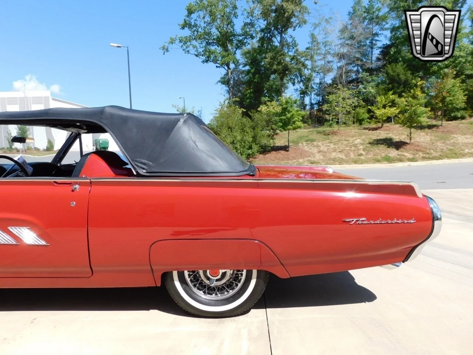 1963 Ford Thunderbird 3rd Gen - Image 9 of 12