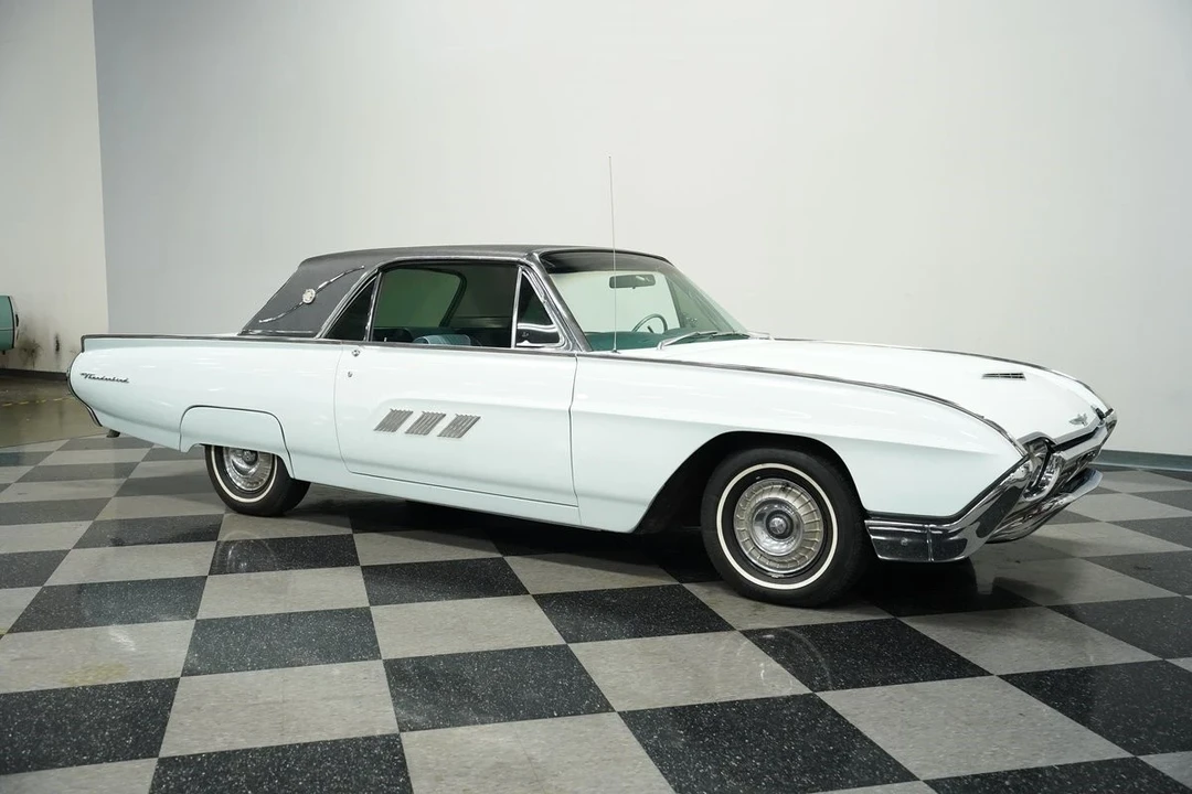 1963 Ford Thunderbird 3rd Gen - Image 16 of 21
