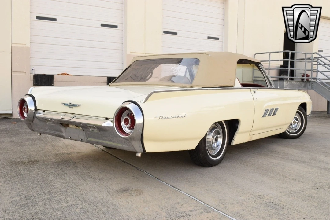 1963 Ford Thunderbird 3rd Gen - Image 7 of 12