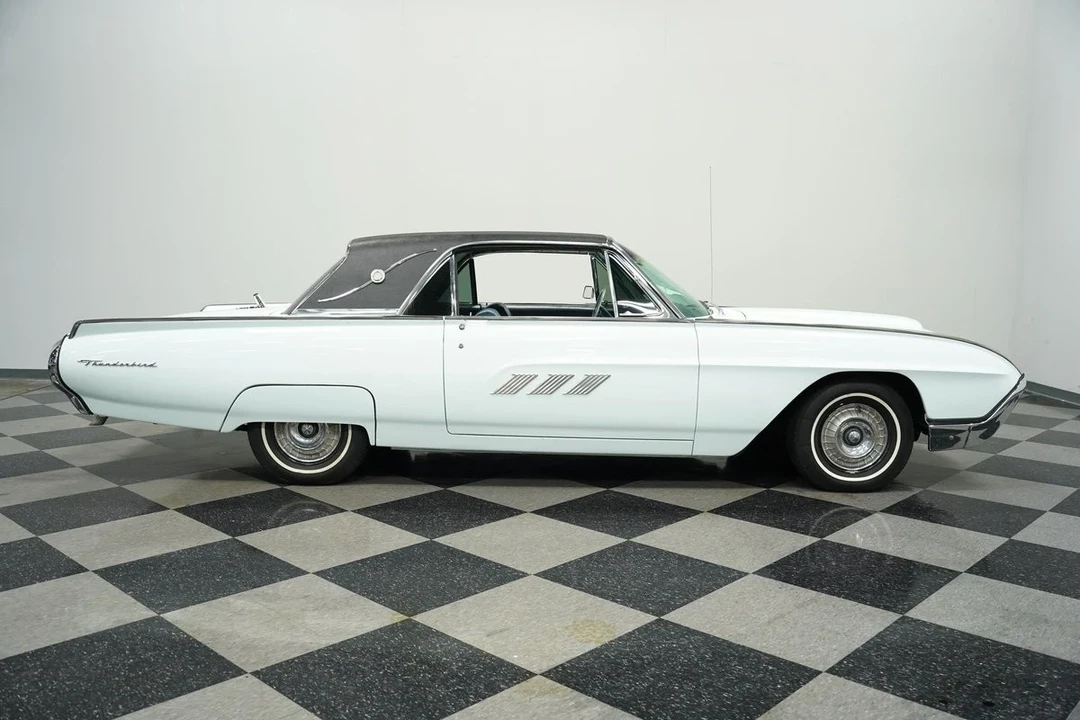 1963 Ford Thunderbird 3rd Gen - Image 15 of 21