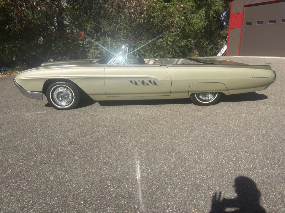 1963 Ford Thunderbird 3rd Gen - Image 2 of 31