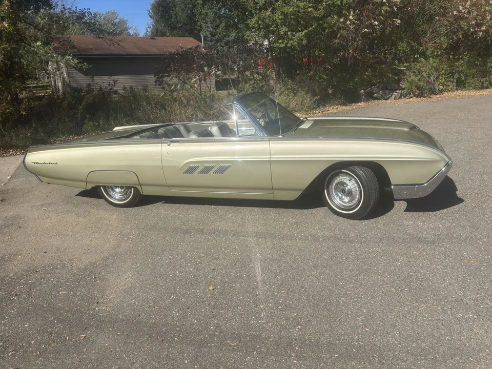 1963 Ford Thunderbird 3rd Gen - Image 9 of 21