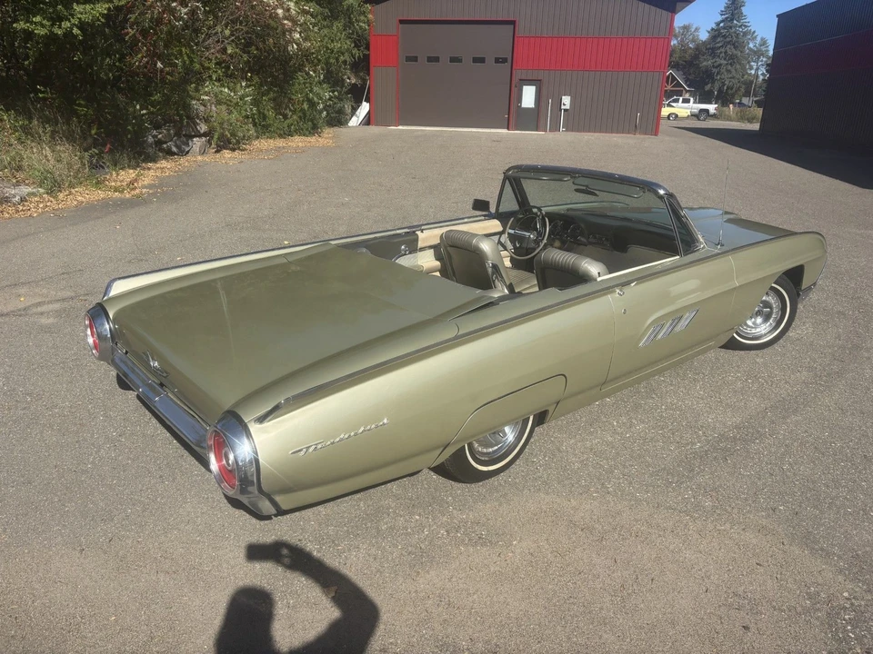 1963 Ford Thunderbird 3rd Gen - Image 13 of 21