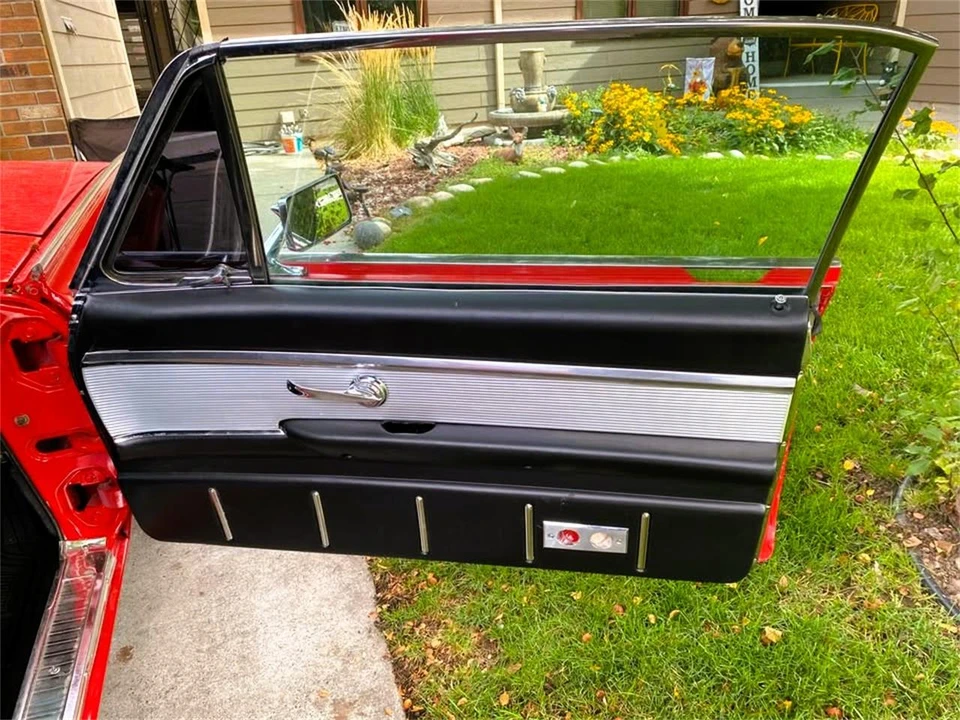 1963 Ford Thunderbird 3rd Gen - Image 9 of 13