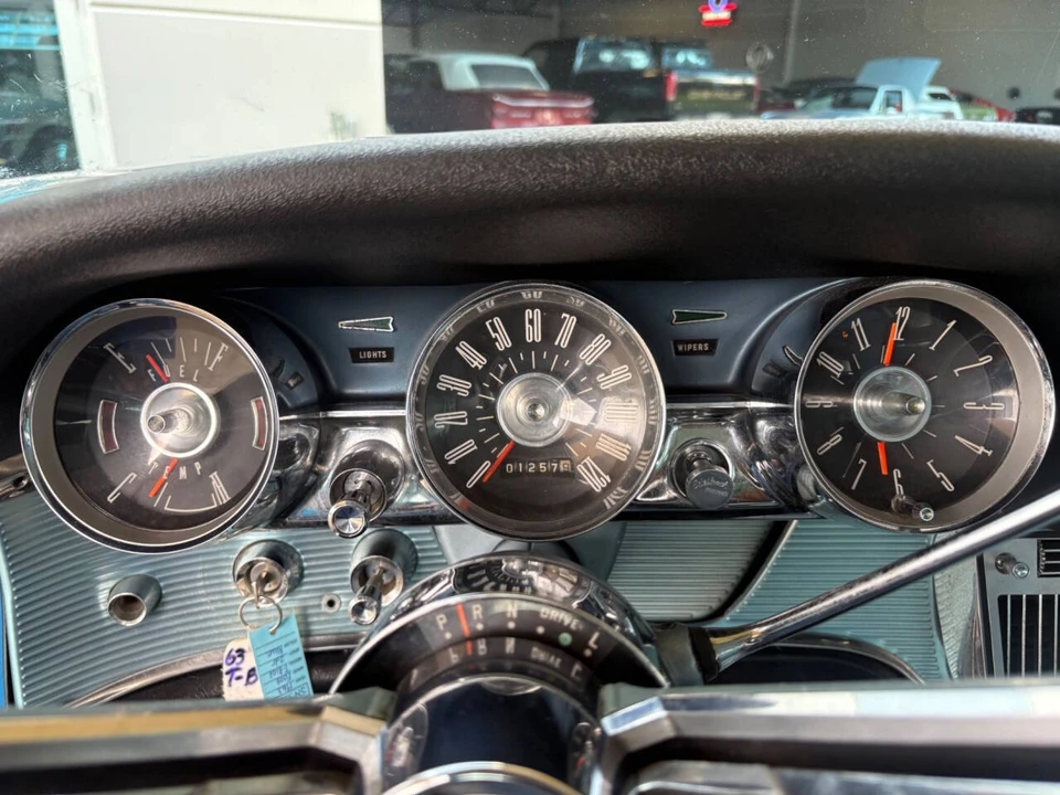 1963 Ford Thunderbird 3rd Gen - Image 25 of 31