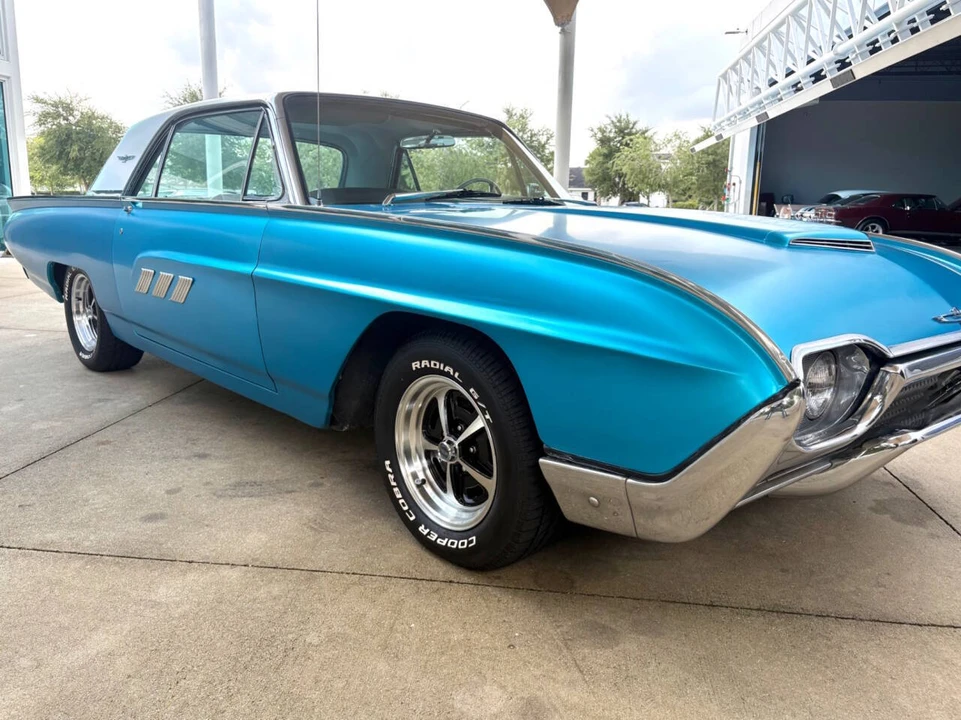 1963 Ford Thunderbird 3rd Gen - Image 20 of 31