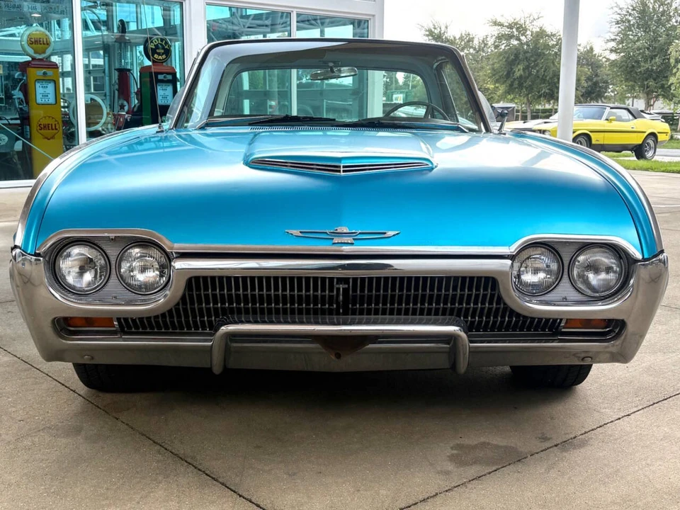 1963 Ford Thunderbird 3rd Gen - Image 7 of 31