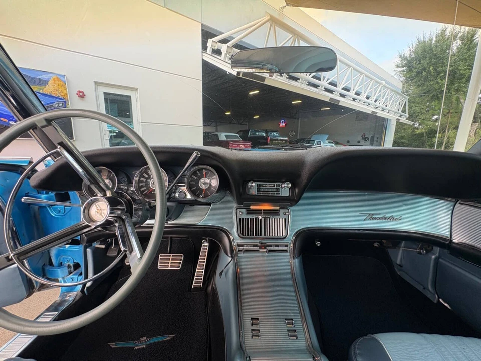 1963 Ford Thunderbird 3rd Gen - Image 24 of 31