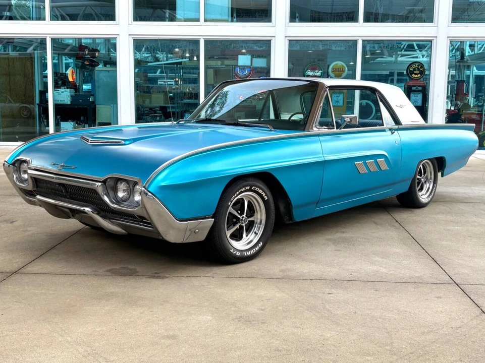 1963 Ford Thunderbird 3rd Gen - Image 3 of 31