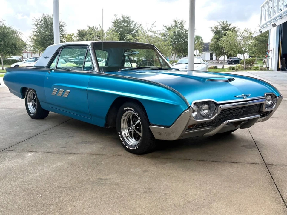 1963 Ford Thunderbird 3rd Gen - Image 7 of 31