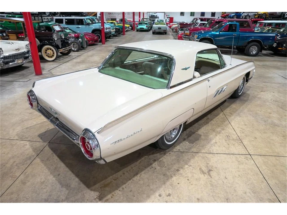 1963 Ford Thunderbird 3rd Gen - Image 17 of 31