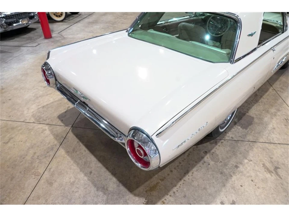 1963 Ford Thunderbird 3rd Gen - Image 20 of 31