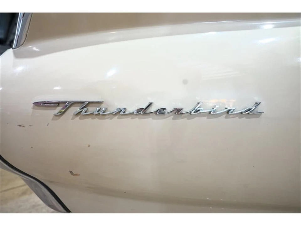 1963 Ford Thunderbird 3rd Gen - Image 25 of 31
