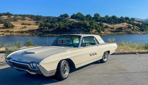 1963 Ford Thunderbird 3rd Gen - Image 17 of 20