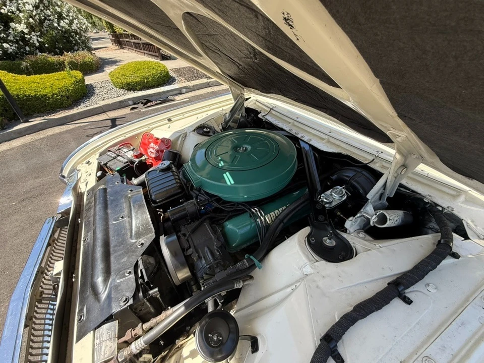 1963 Ford Thunderbird 3rd Gen - Image 10 of 20