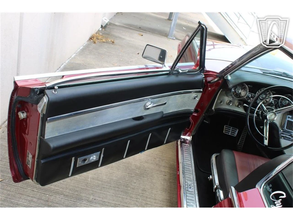 1963 Ford Thunderbird 3rd Gen - Image 17 of 31