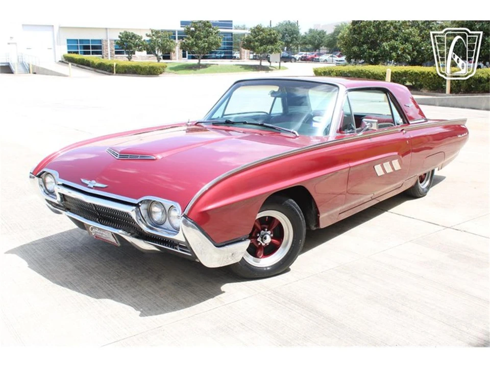 1963 Ford Thunderbird 3rd Gen - Image 13 of 31