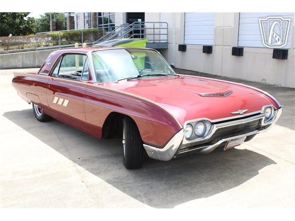 1963 Ford Thunderbird 3rd Gen - Image 14 of 31