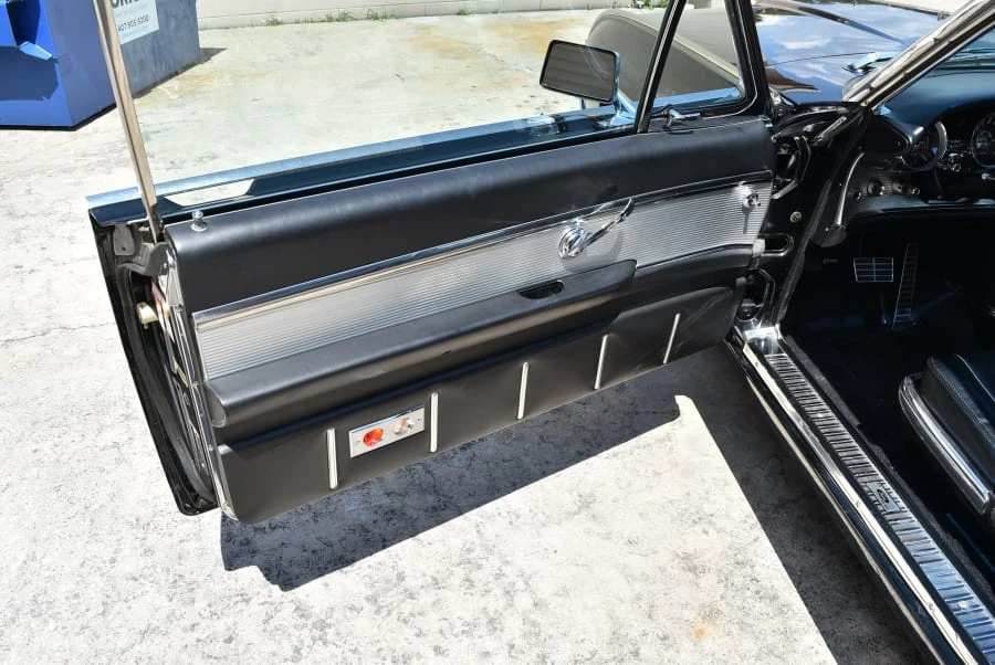 1963 Ford Thunderbird 3rd Gen - Image 3 of 31