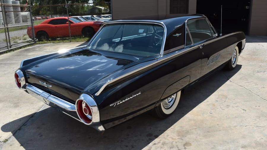 1963 Ford Thunderbird 3rd Gen - Image 2 of 31